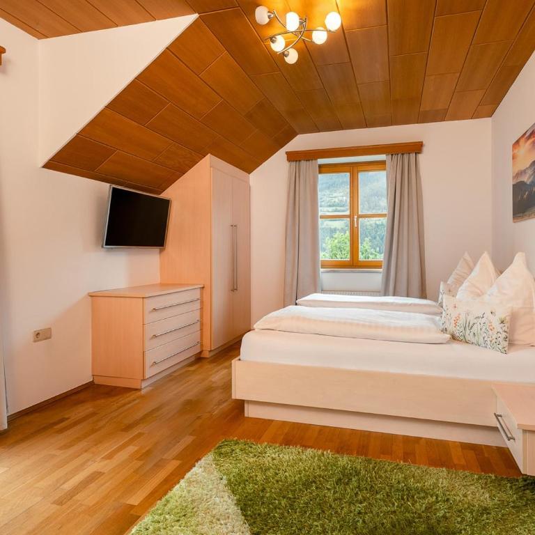 Frühstückspension Zippo - Doppelzimmer mit Balkon - 4
