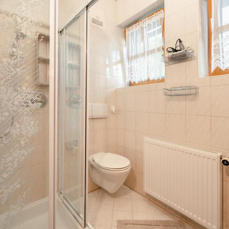 Frühstückspension Zippo - Doppelzimmer mit Balkon - 3