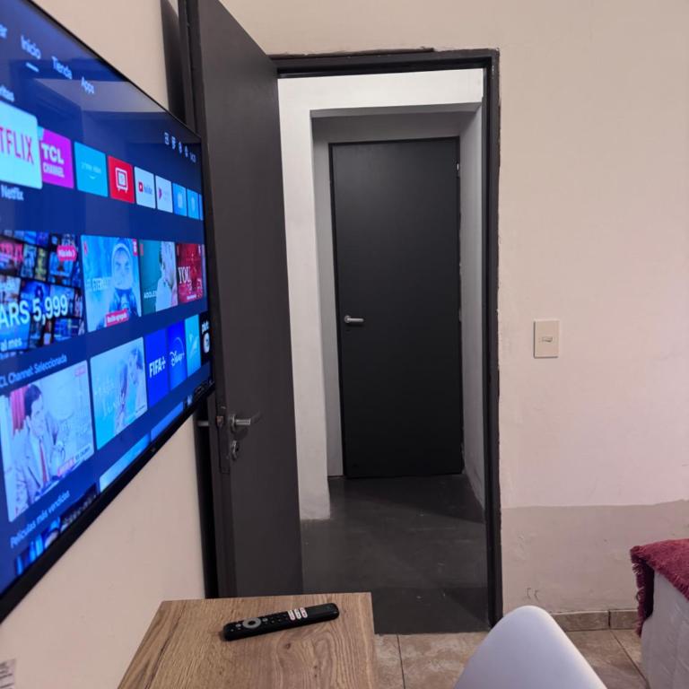 Rolando Beds - Family Room with Private Bathroom - 1