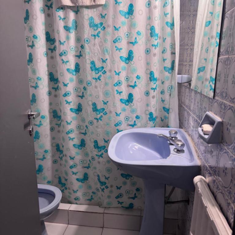 Rolando Beds - Family Room with Private Bathroom - 10