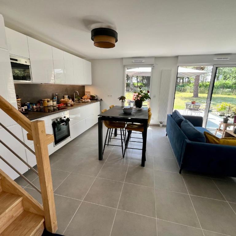 Maison Moderne à Concarneau, à 50 m de la Plage - Maison 2 Chambres - 6