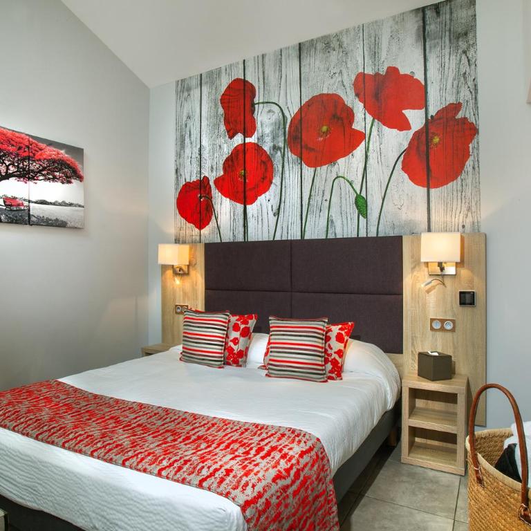 Hôtel et Appart Hôtel Les Flots Bleus - Appartement 1 Chambre - Vue sur Piscine - 2