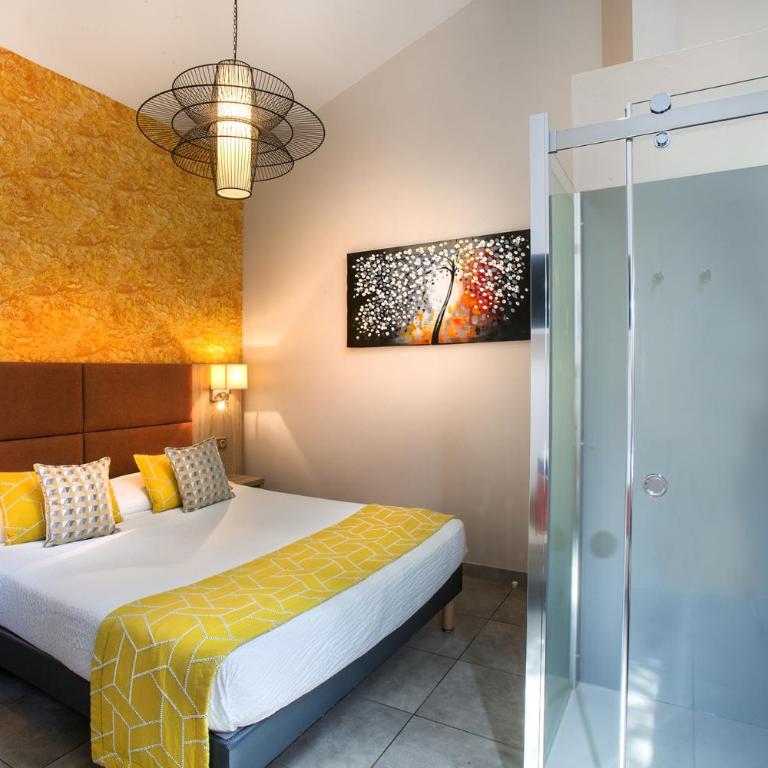 Hôtel et Appart Hôtel Les Flots Bleus - Appartement 1 Chambre avec Baignoire Spa - 4