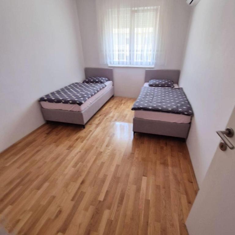 New apartment - private parking - One-Bedroom Apartment - 6