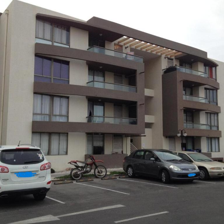 Steps to the Beach - Three-Bedroom Apartment - 16