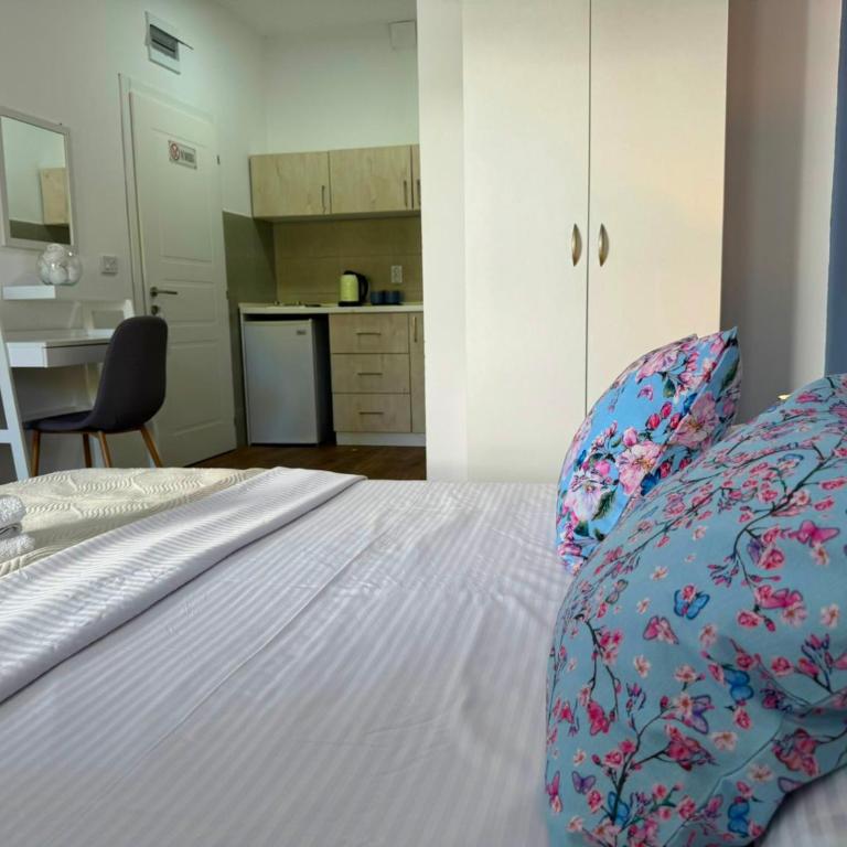 Apartments Lungo Mare Ulcinj - Studio sa Terasom - 1