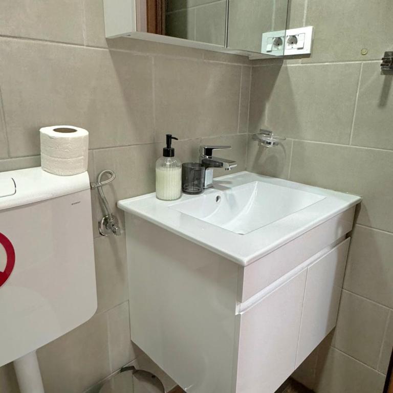 Apartments Lungo Mare Ulcinj - Studio sa Terasom - 9
