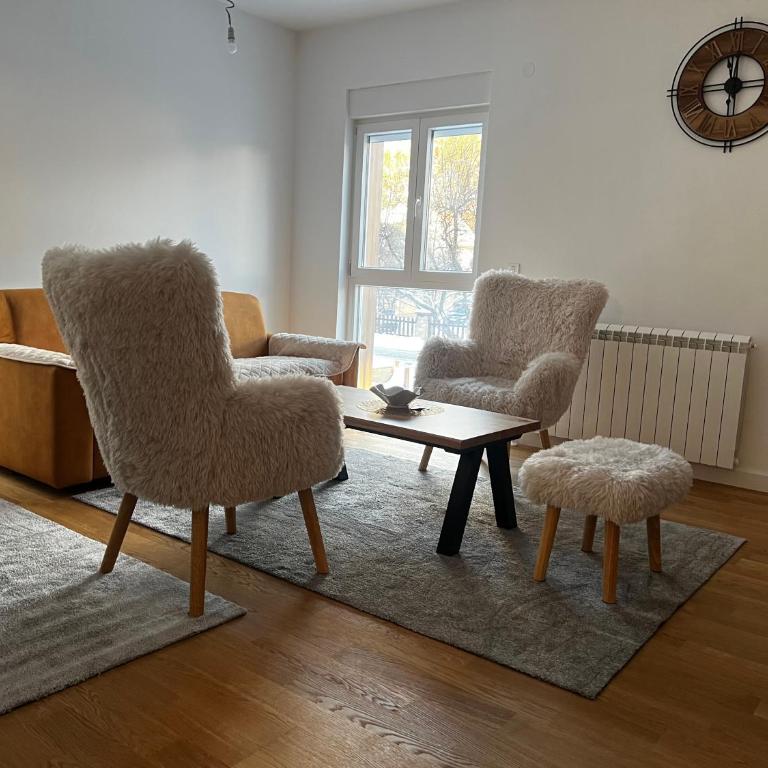 Apartment Zevs by Zafiro - One-Bedroom Apartment - 3
