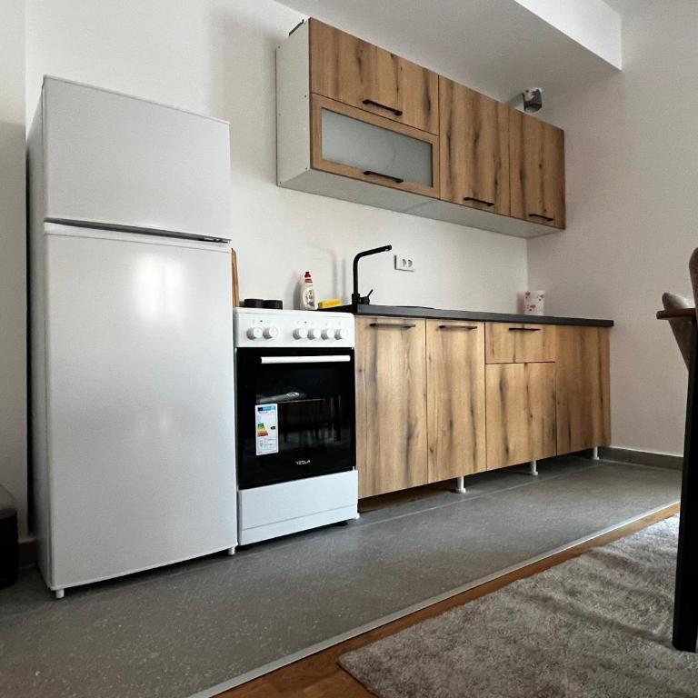 Apartment Zevs by Zafiro - One-Bedroom Apartment - 5