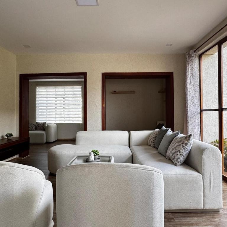 Espacio premium para grupos, a 2 min del centro - Three-Bedroom Apartment - 2