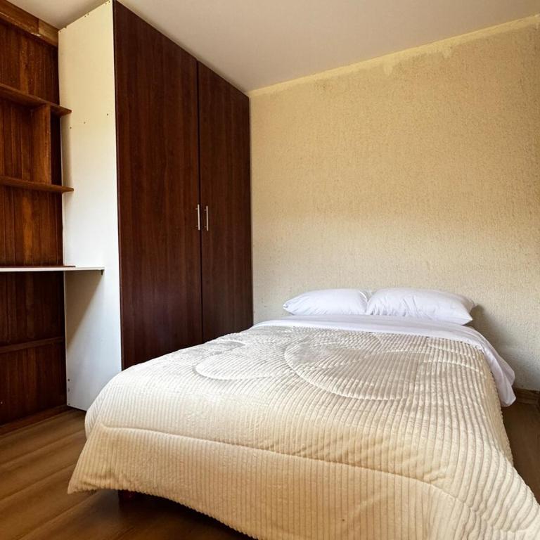 Espacio premium para grupos, a 2 min del centro - Three-Bedroom Apartment - 17