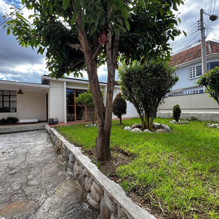 Espacio premium para grupos, a 2 min del centro - Three-Bedroom Apartment - 31