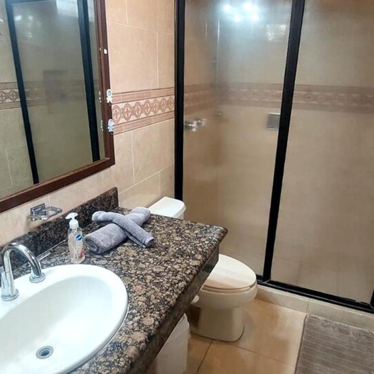Hermosa planta baja con piscina, acceso a la Playa!!! - Apartamento Deluxe de 2 dormitorios con vistas al jardín - 3