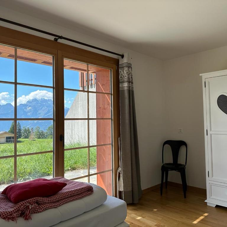 PetitChevrier - 6BR Spacious Chalet in Villars - Designed for Accessibility - Chalet - 40