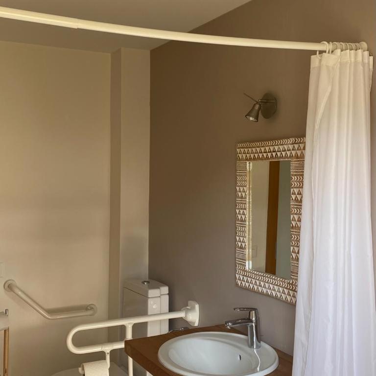 PetitChevrier - 6BR Spacious Chalet in Villars - Designed for Accessibility - Chalet - 44