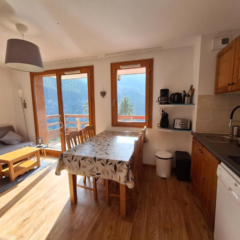 Bel appart au centre des Orres 1800 - Grand balcon Belle vue - A côté pistes - Apartment mit 3 Schlafzimmern - 7