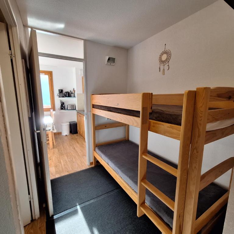Bel appart au centre des Orres 1800 - Grand balcon Belle vue - A côté pistes - Apartment mit 3 Schlafzimmern - 35