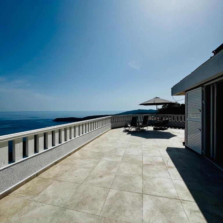 Budva Felix Suites - Penthaus Apartman - 12
