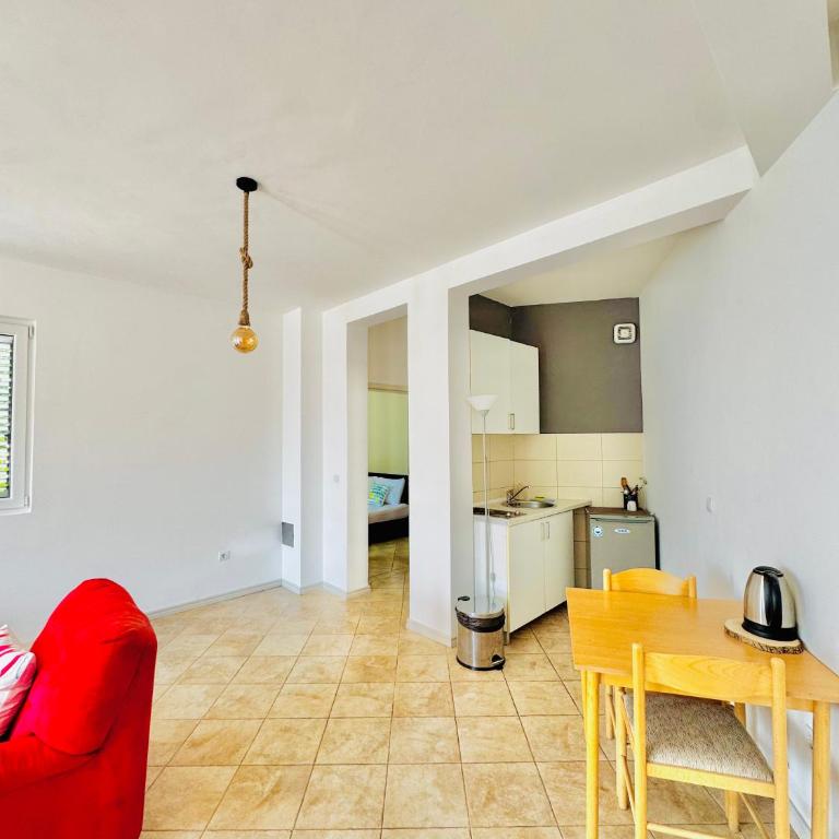 Budva Felix Suites - Standardni Dvokrevetni Apartman Tipa "Suite" sa Bračnim Krevetom - 4