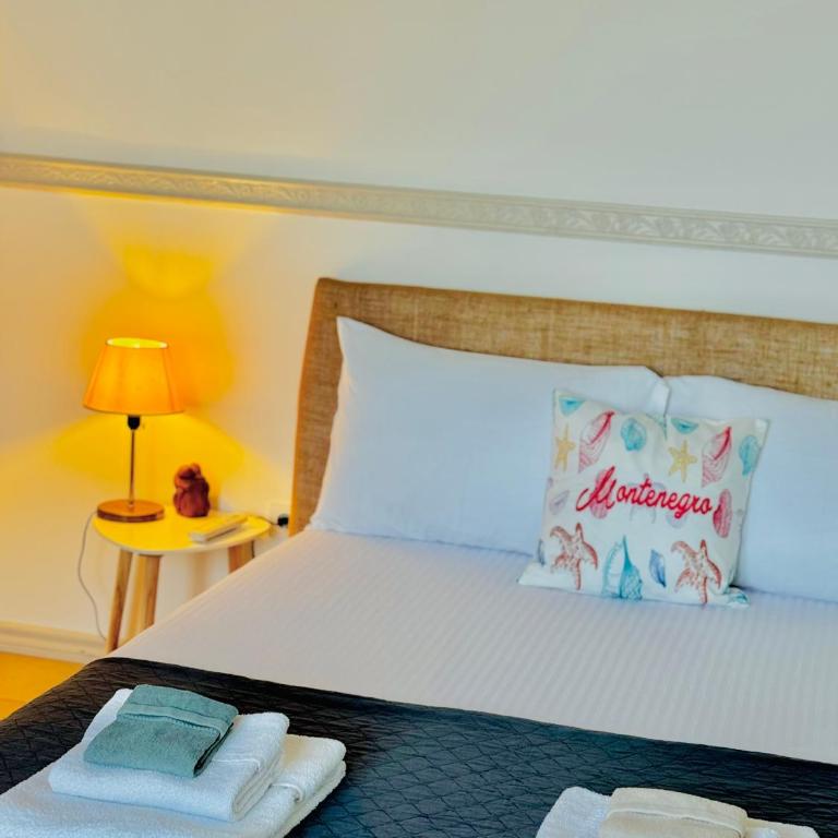 Budva Felix Suites - Trokrevetna Soba sa Pogledom na More - 10