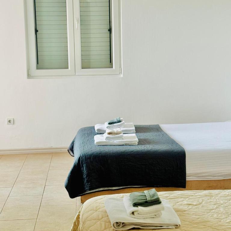 Budva Felix Suites - Trokrevetna Soba sa Pogledom na More - 9