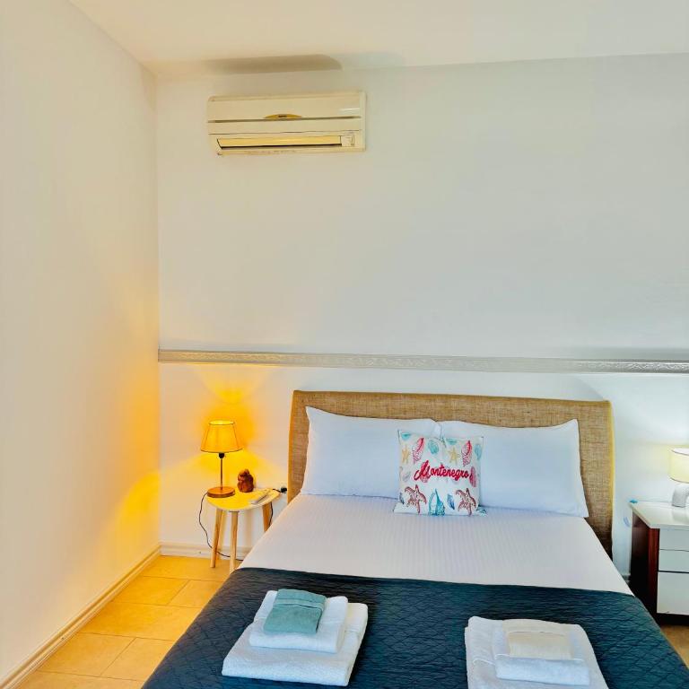 Budva Felix Suites - Trokrevetna Soba sa Pogledom na More - 14