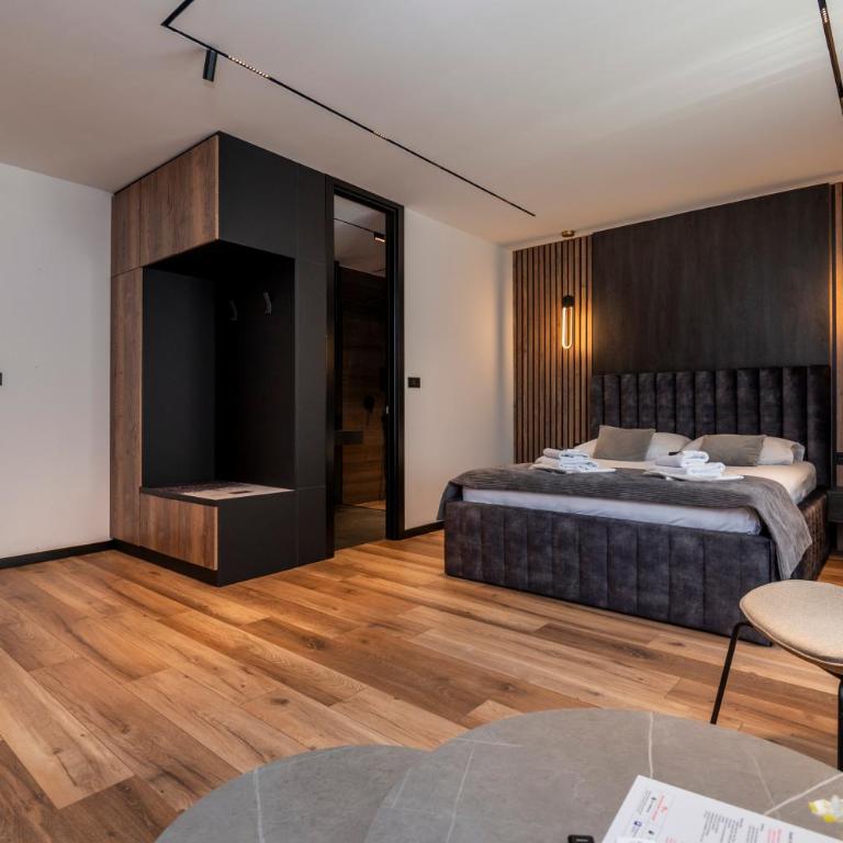 Apartments AMALFI Old Town FREE Parking - One-Bedroom Apartment - 8