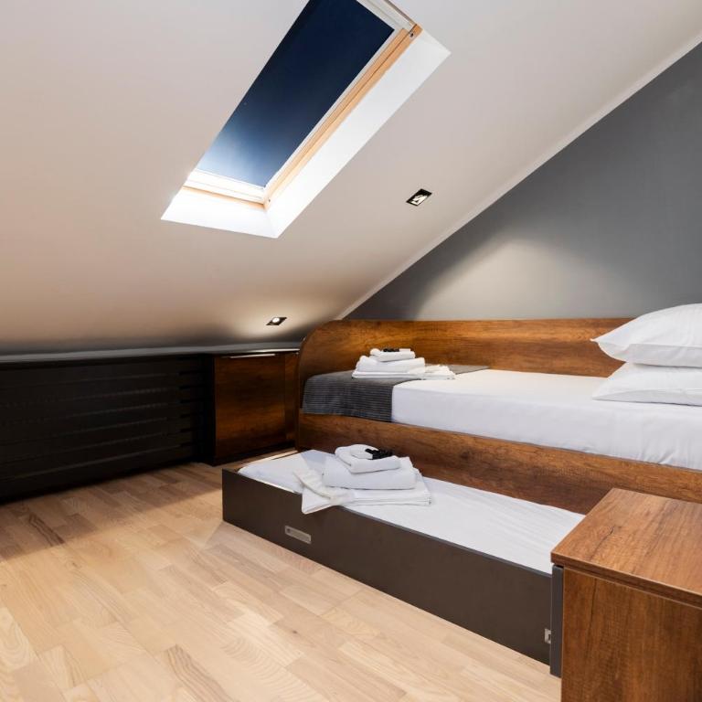 Apartments AMALFI Old Town FREE Parking - Deluxe Family Suite - 7