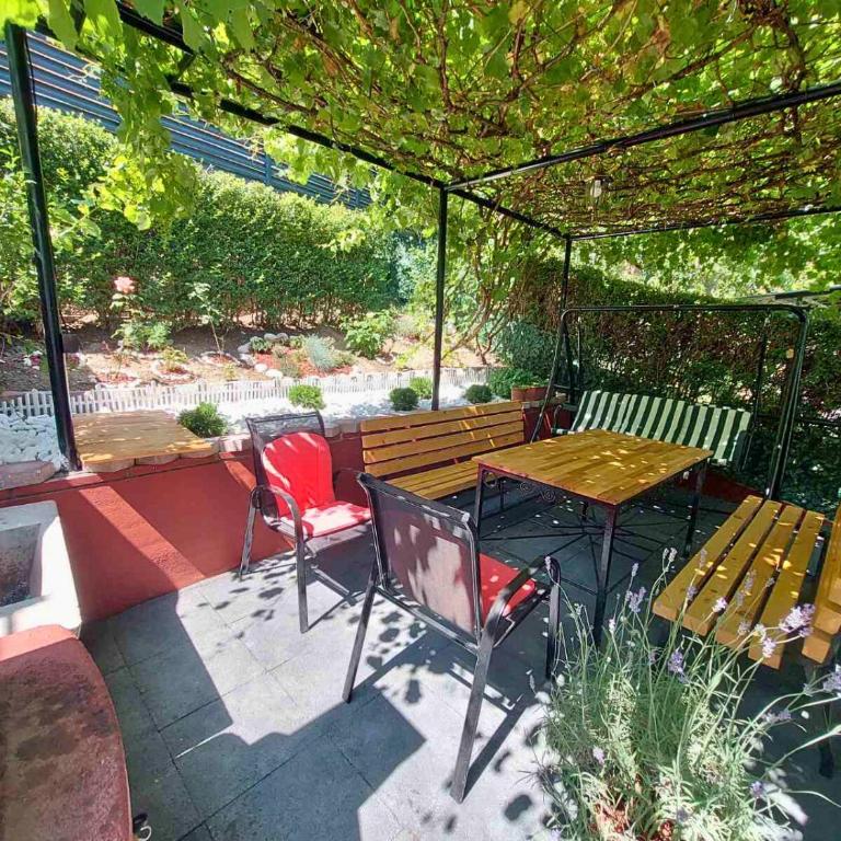 Apartment Sun Sarajevo - FREE garage, air conditioner in all rooms, garden - One-Bedroom Apartment - 18