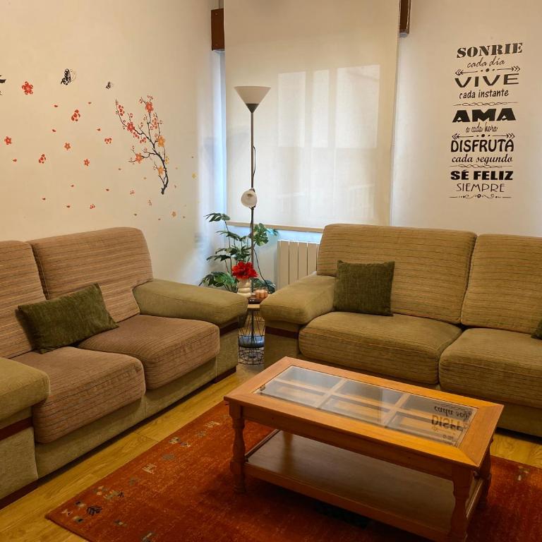 CERCA DE TODO - Apartamento de 2 dormitorios - 1