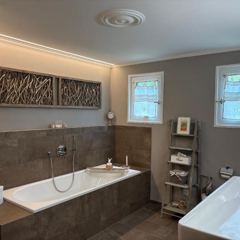 Chasa Tusa Scuol - Apartment mit Blick auf die Berge - 10