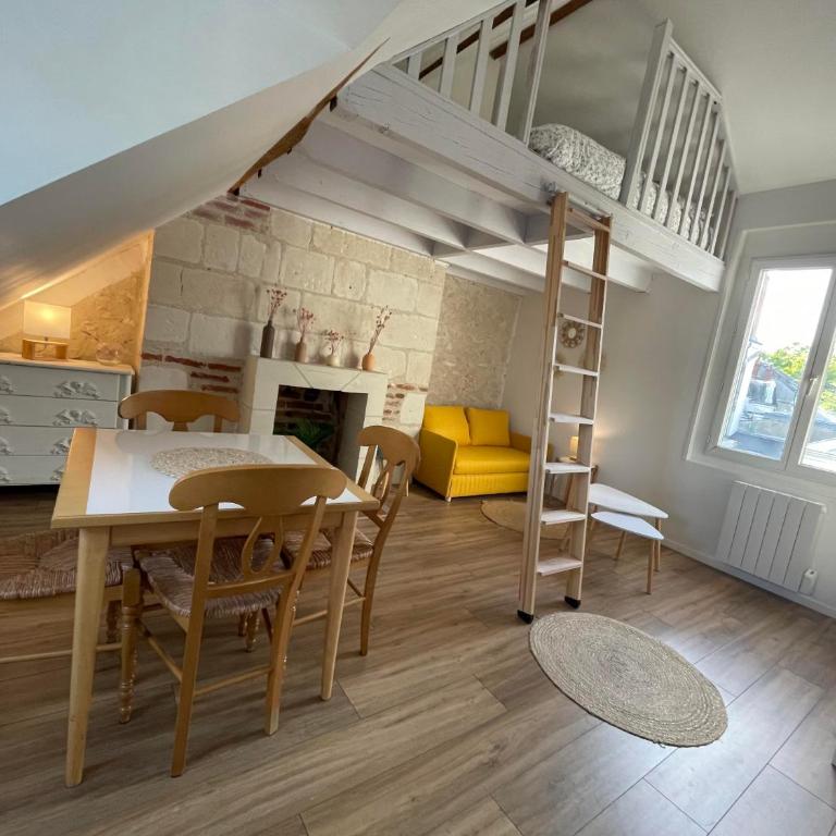 Le Cocon du Rempart Studio de charme avec mezzanine TOURS centre - Appartamento con 1 Camera da Letto - 1
