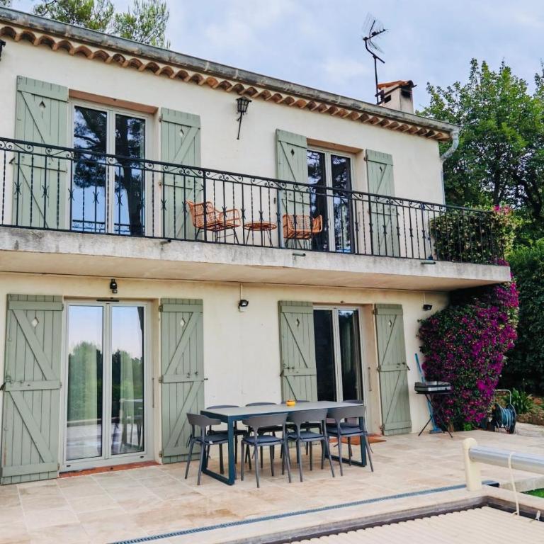 Bastide de charme sous les pins avec piscine - Villa - 27