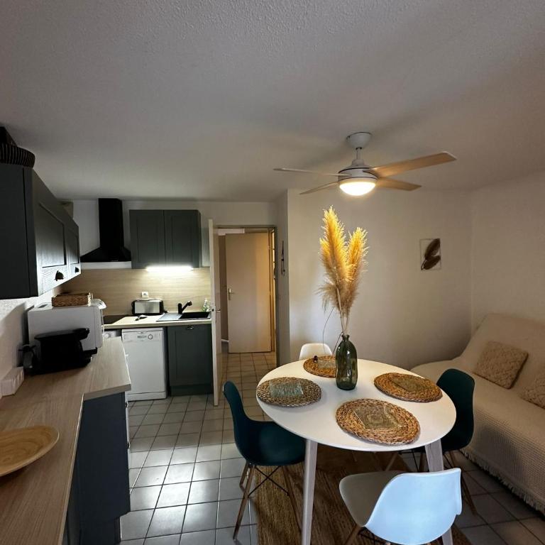 Appartement vue sur mer Le Grau du Roi - One-Bedroom Apartment - 6