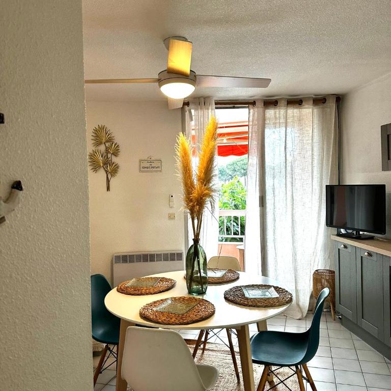 Appartement vue sur mer Le Grau du Roi - One-Bedroom Apartment - 5