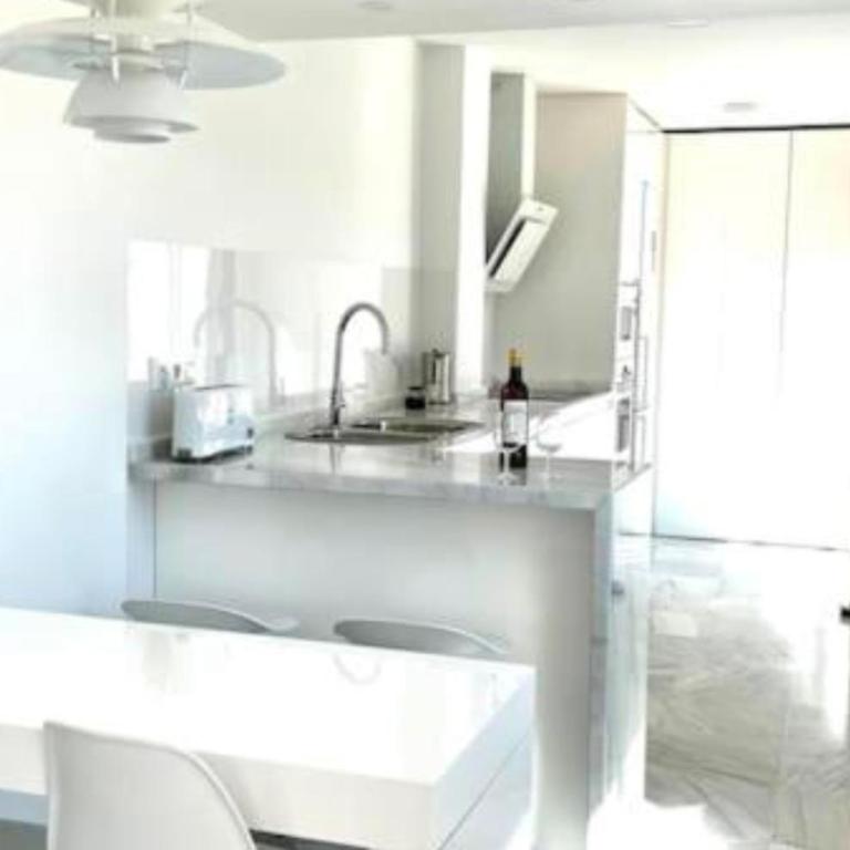 Ático céntrico con terraza privada y plaza de garaje - Apartamento - 4