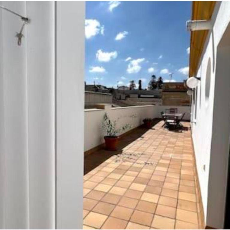 Ático céntrico con terraza privada y plaza de garaje - Apartamento - 7