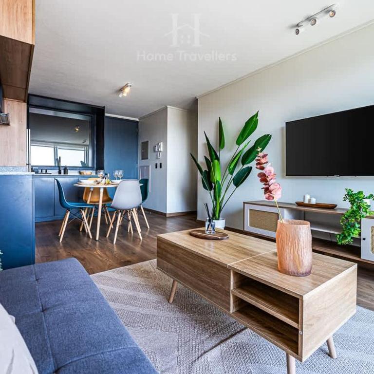 HT Depto a Pasos del Estadio con Estacionamiento - Apartamento - 1