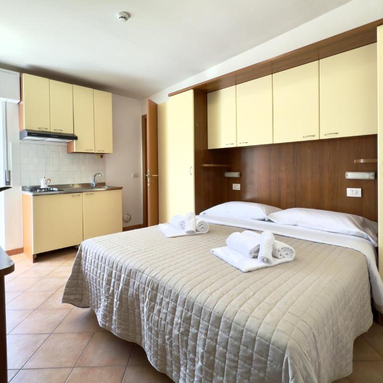 Residence Algarve - Monolocale con Balcone - 7