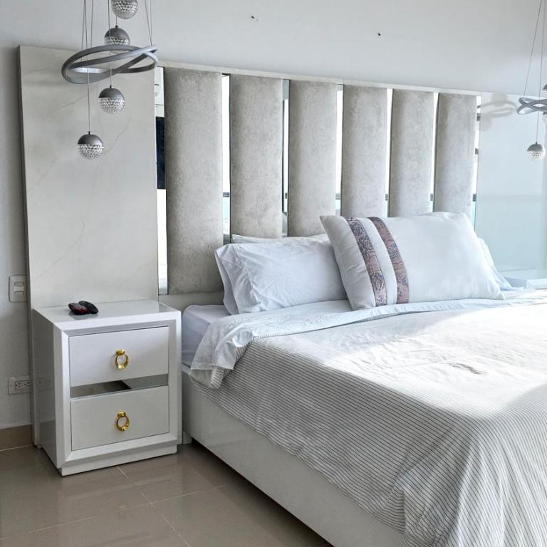 Sunsets and views of the Walled City, 33th floor - Apartamento de 1 dormitorio con balcón y vistas al mar - 6