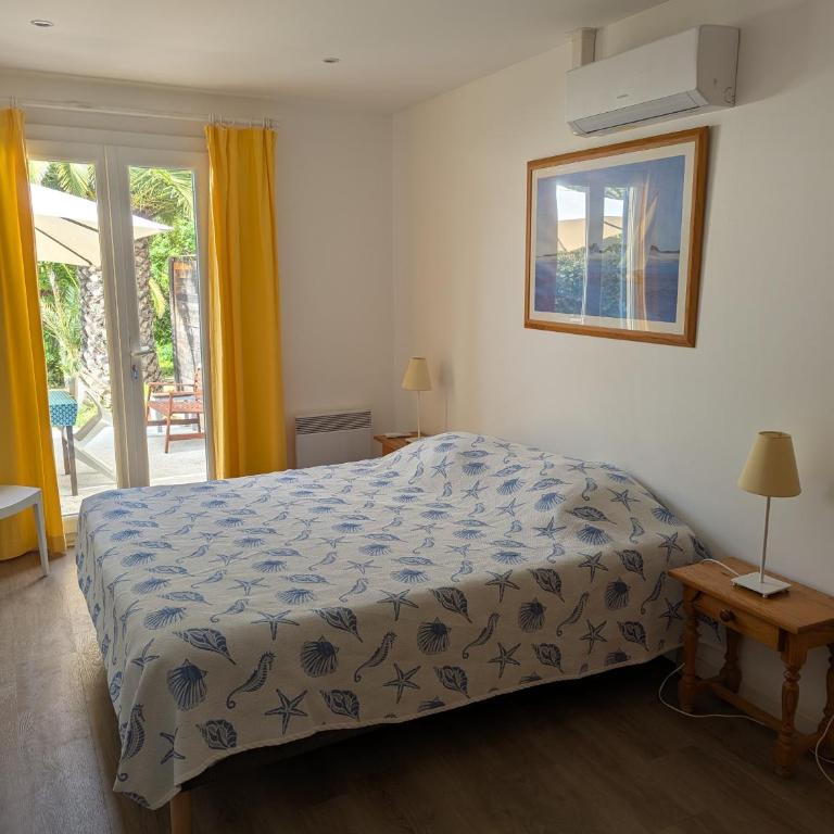 Le Mas de la Palmeraie - Mas 3 dans propriété privée au calme avec piscine et tennis - Maison 2 Chambres - 4
