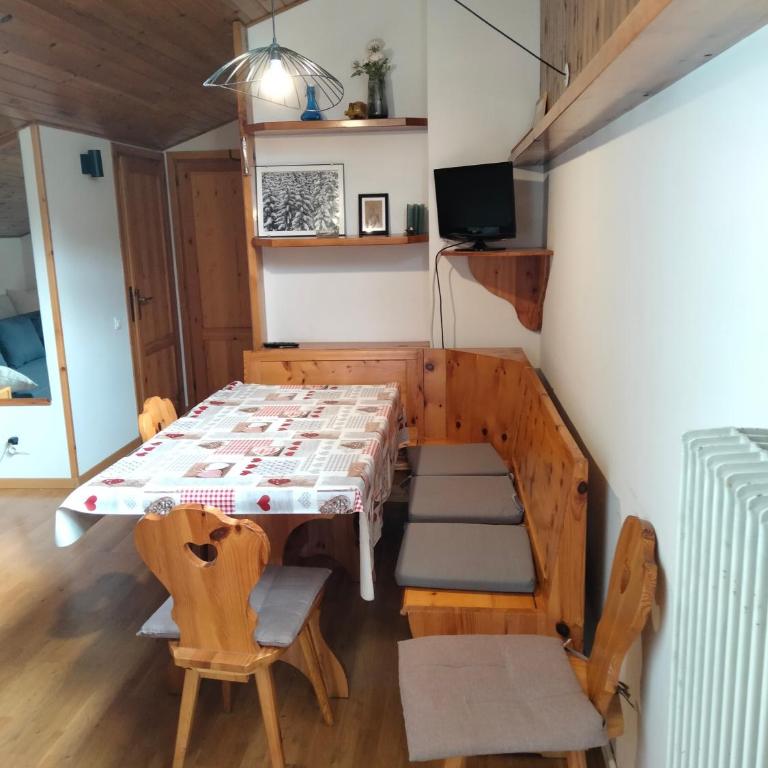VAL DI FASSA CENTRAL HOUSE - Rooms with free parking - Appartamento con 2 Camere da Letto - 8