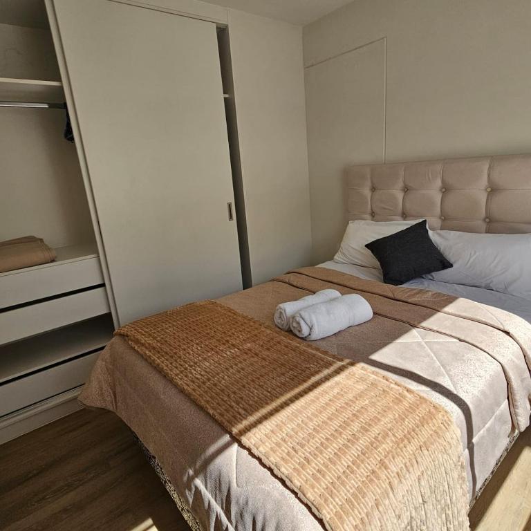 Askha Home Apartment - Three-Bedroom Deluxe Apartment - 33