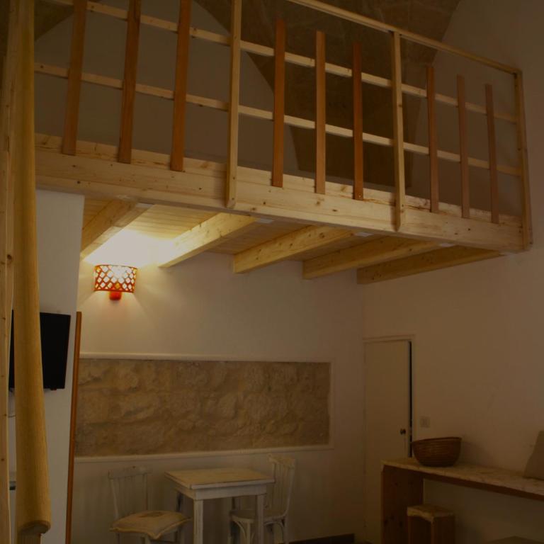 Antica Dimora dei Nonni - Quadruple Room with Balcony - 24