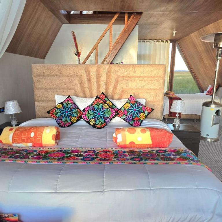 Suma inti lodge - Family Room with Lake View - 11