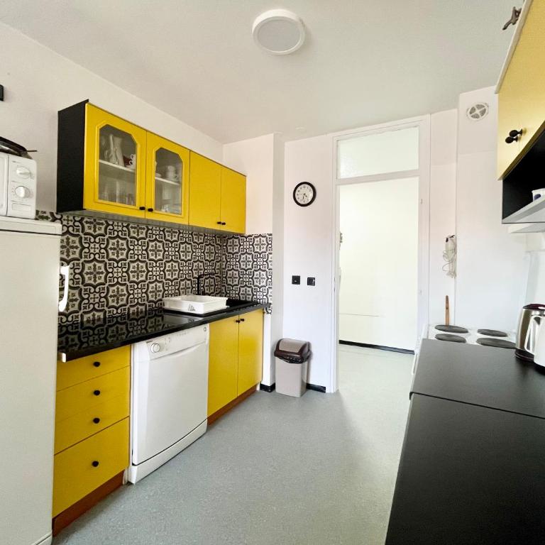 Spacious 3BR Apartment, Cozy & Authentic Sarajevo - Apartman sa 3 Spavaće Sobe - 5
