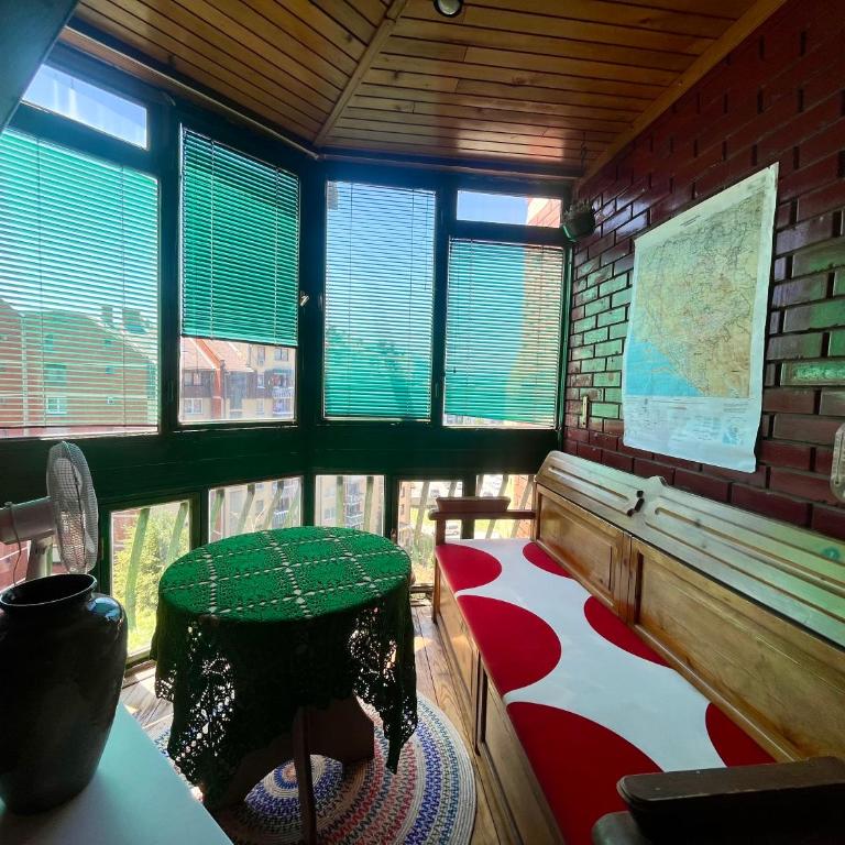 Spacious 3BR Apartment, Cozy & Authentic Sarajevo - Apartman sa 3 Spavaće Sobe - 25