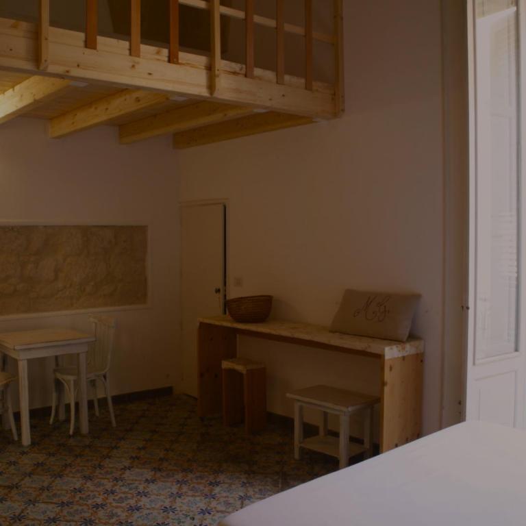 Antica Dimora dei Nonni - Quadruple Room with Balcony - 30