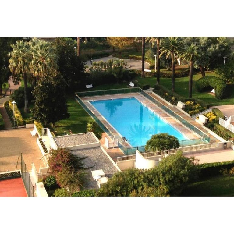 Luxury Vintage Rooftop Appartment - Appartement 2 Chambres avec Terrasse et Vue sur la Mer - 9