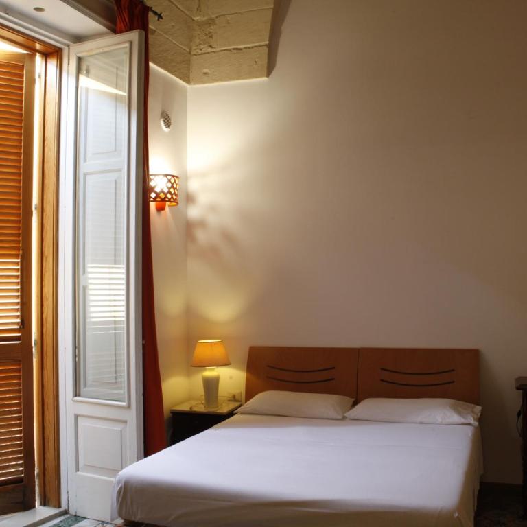 Antica Dimora dei Nonni - Quadruple Room with Balcony - 32